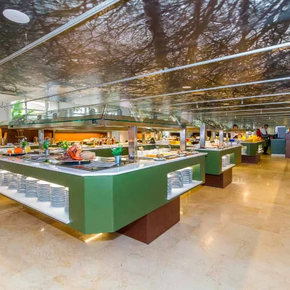 Servicio buffet Eix Platja Daurada Hotel & Spa