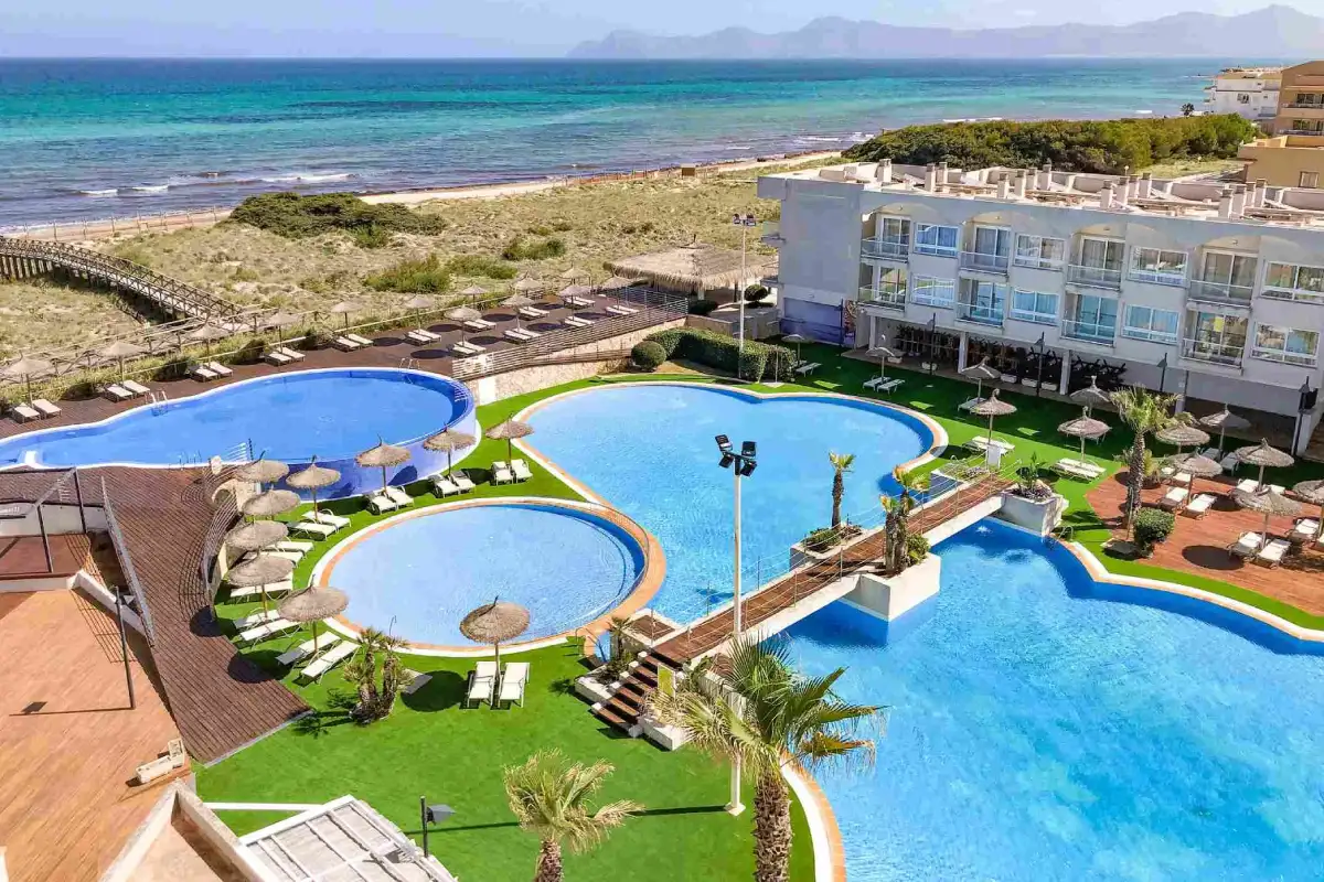 Vistas piscina Eix Platja Daurada Hotel & Spa