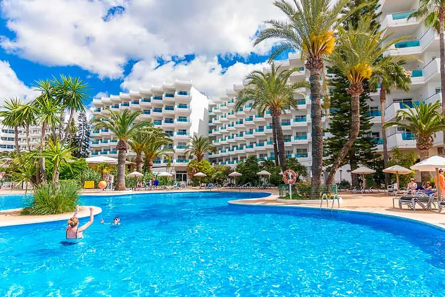 Entretenimiento piscinas Eix Lagotel Holiday Resort