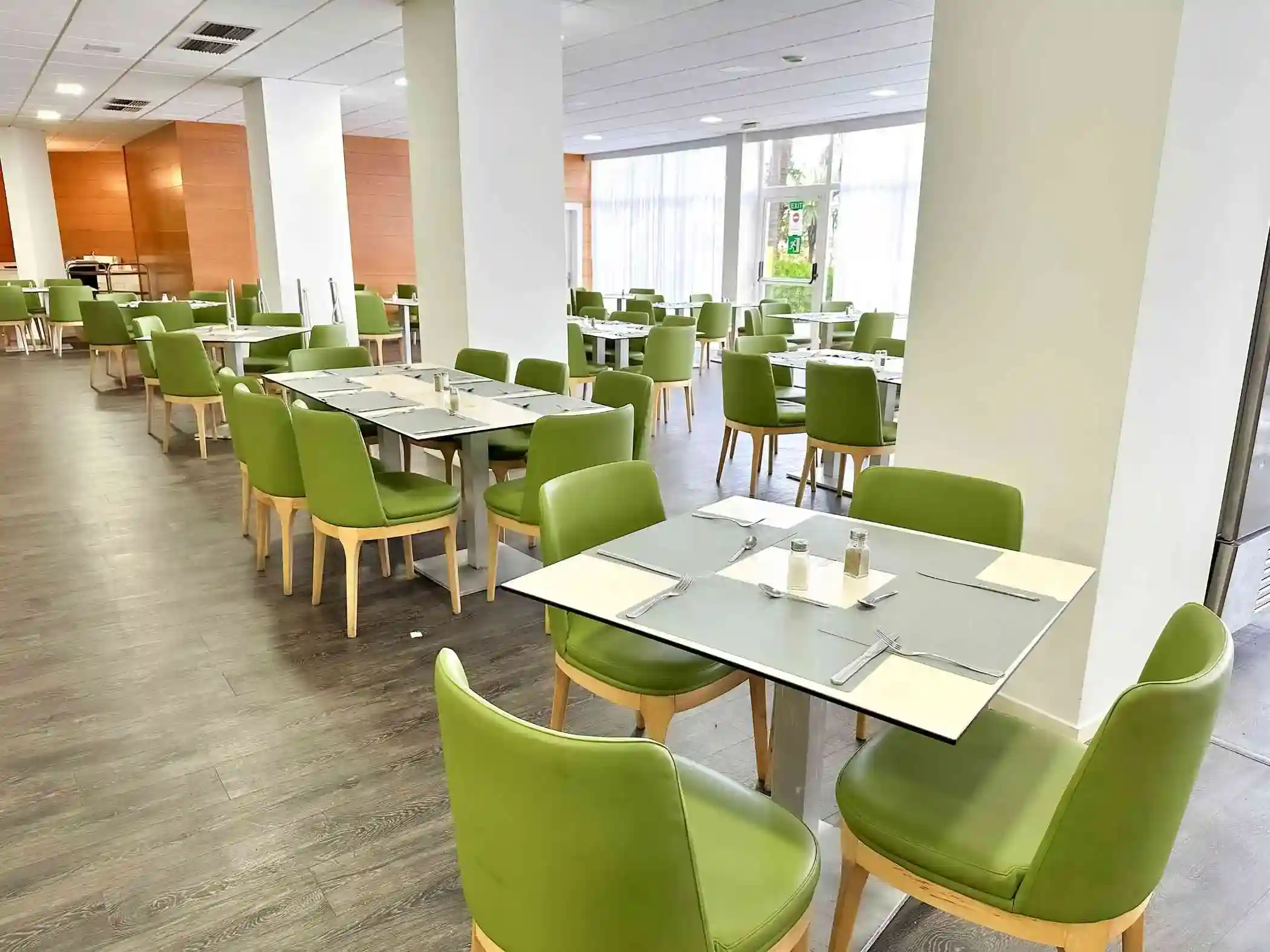 Mesas bar Eix Lagotel Holiday Resort