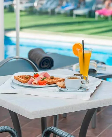 desayunos eix alcudia hotel