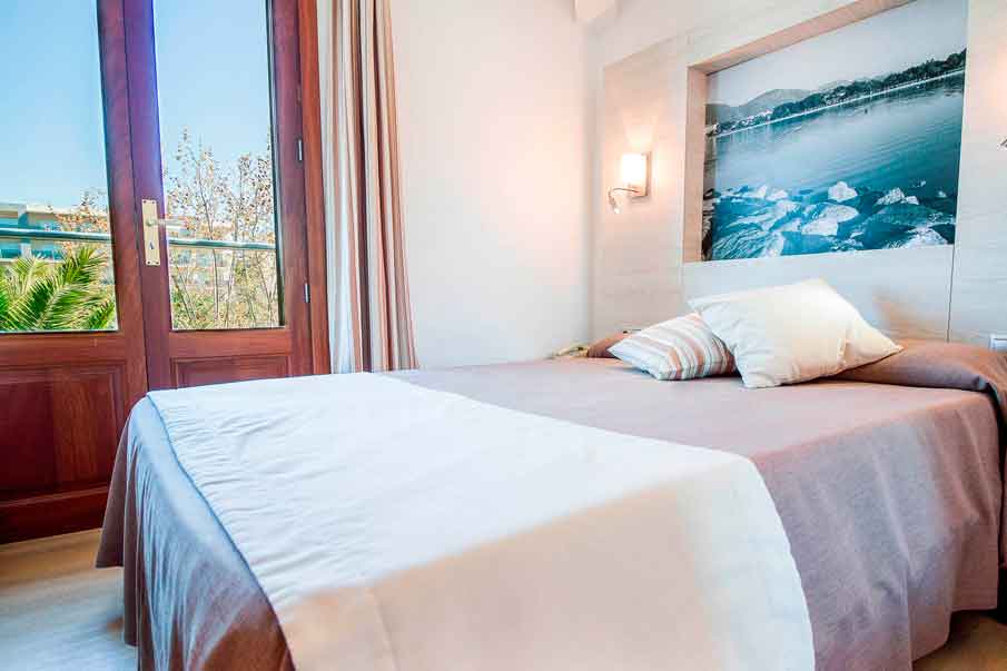 Single room eix alcudia hotel