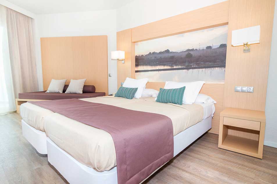 Double room eix lagotel holiday resort playa de muro